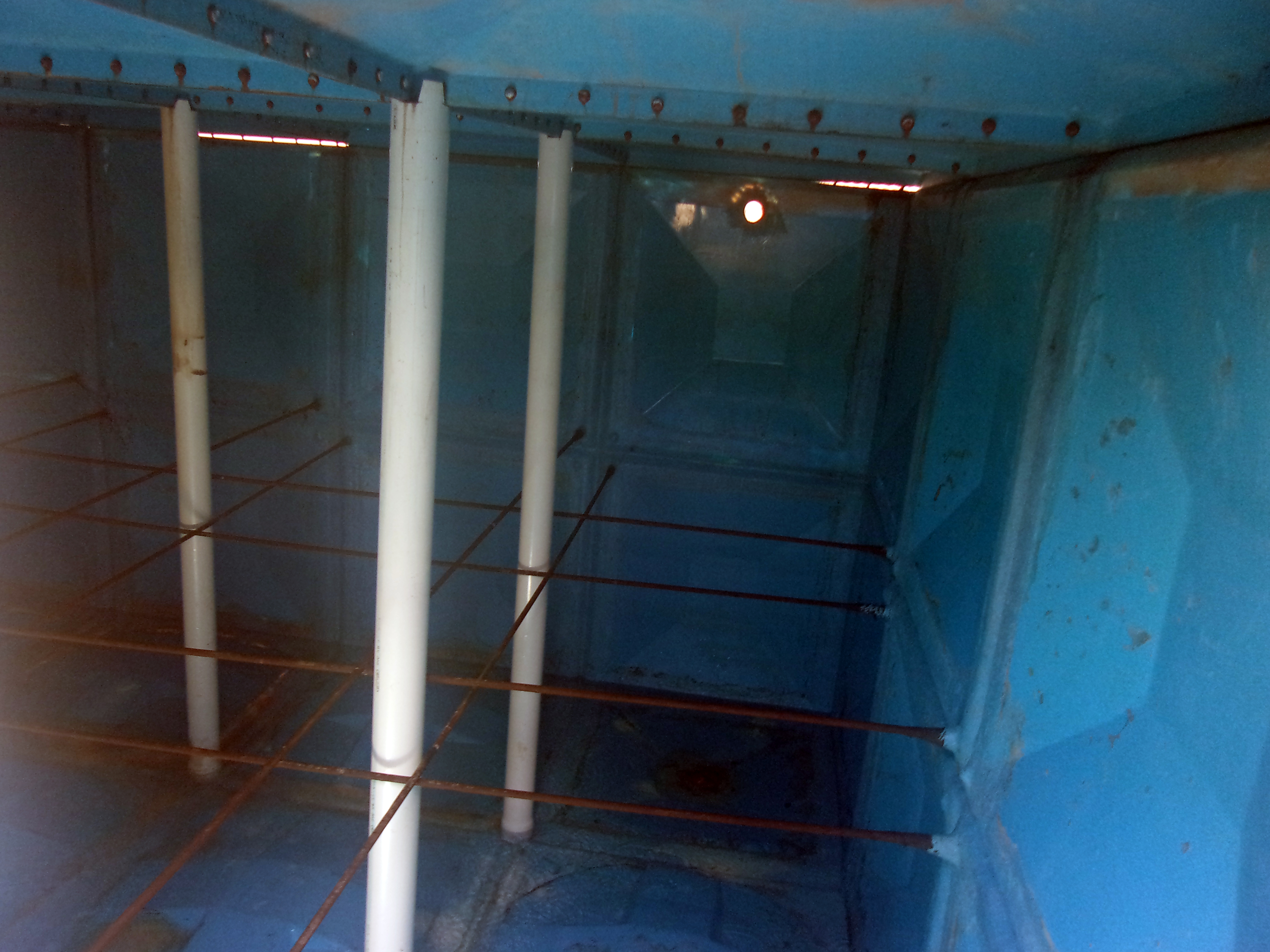 Kondisi dalam roof tank setelah dibersihkan
